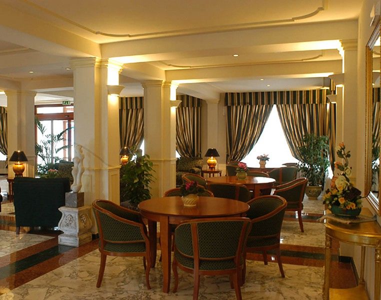 Hotel Azzolini Villagrazia Di Carini Exteriör bild
